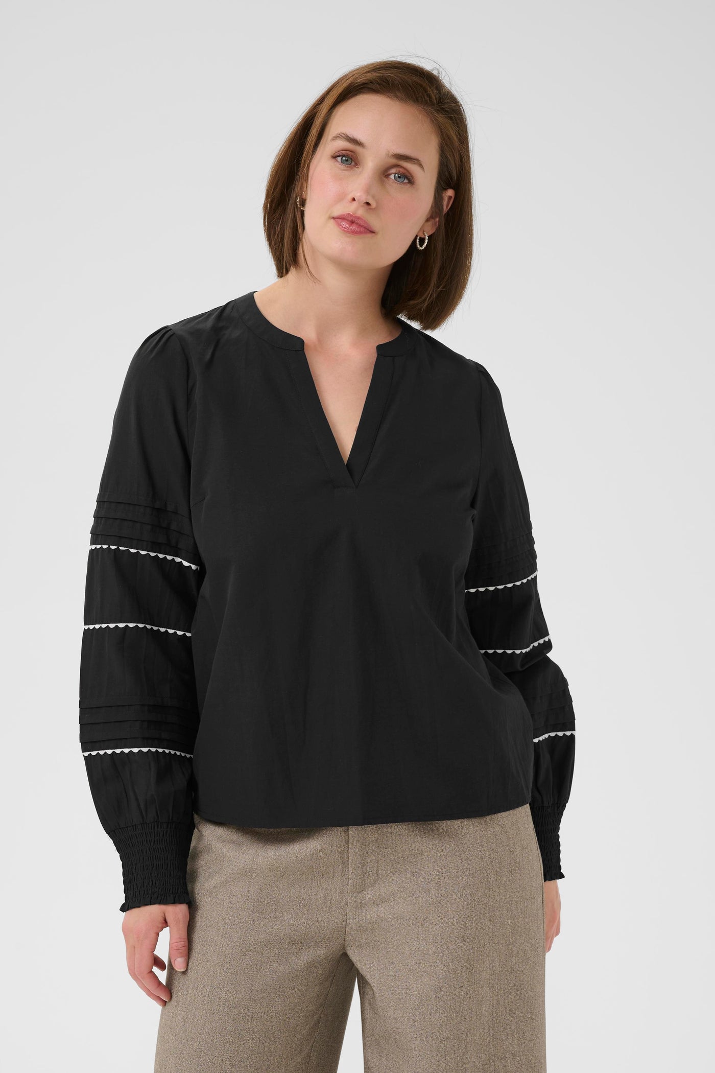 April blouse