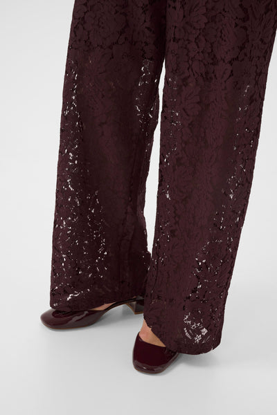 Nomi broek