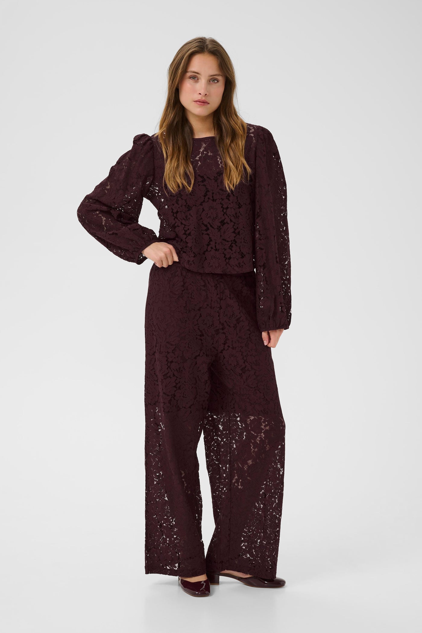 Nomi broek