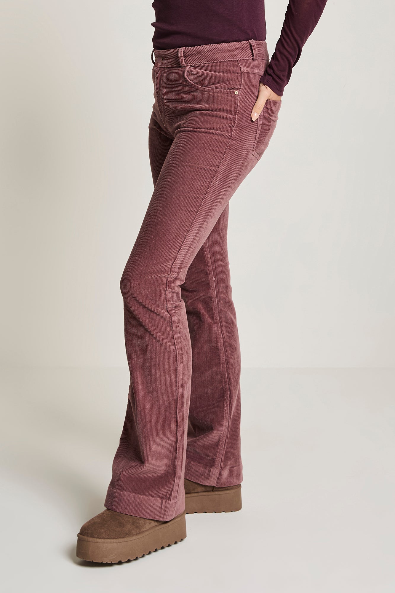 Jade corduroy oud roze