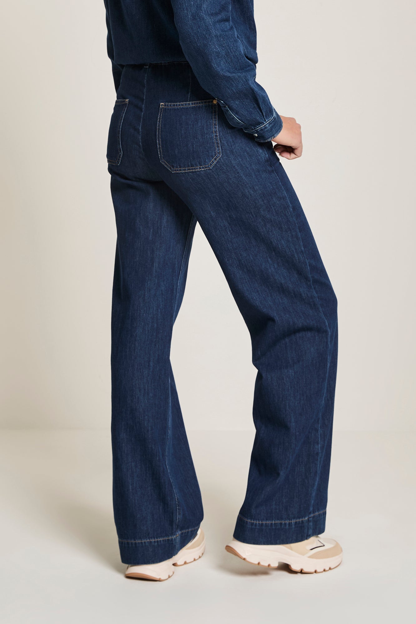 Mira jeans scarf